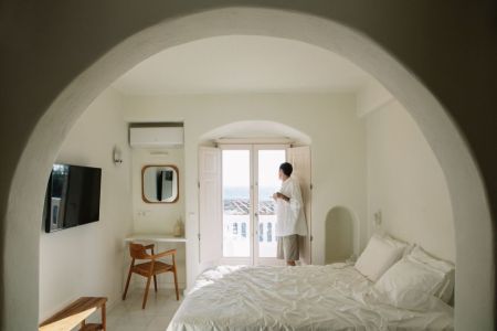 Ammothines Cycladic Suites