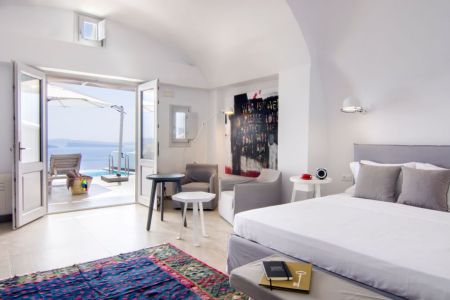 Santorini Secret Suites & Spa